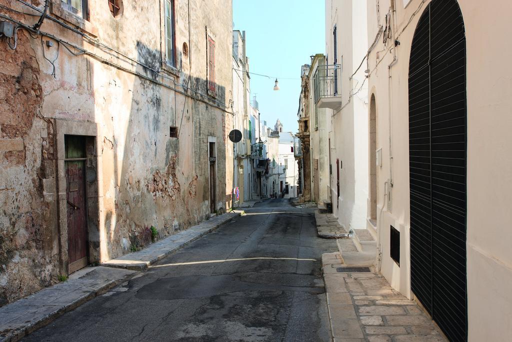 Bed Biancaneve Centro Storico Ostuni Ruang foto